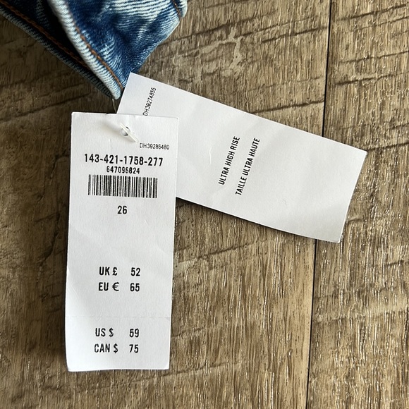 NWT Abercrombie & Fitch Ultra High Rise Denim Skirt. - Picture 6 of 9